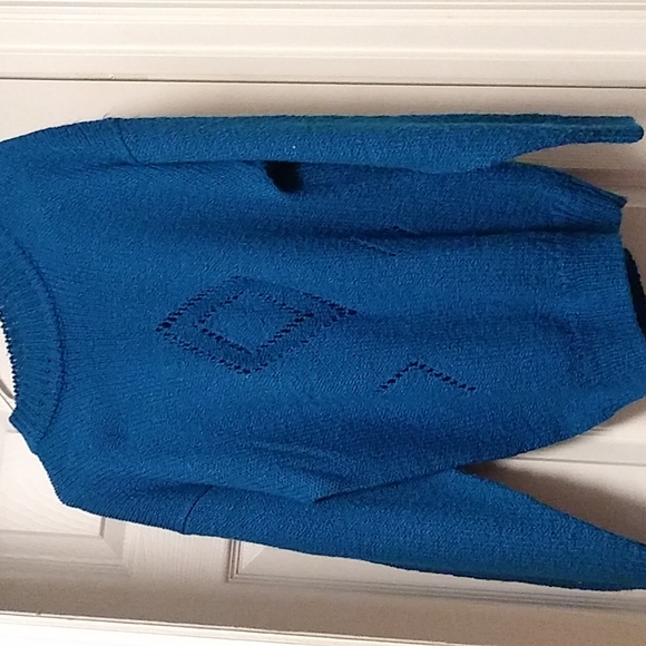 clothes - Picture 1 of 2